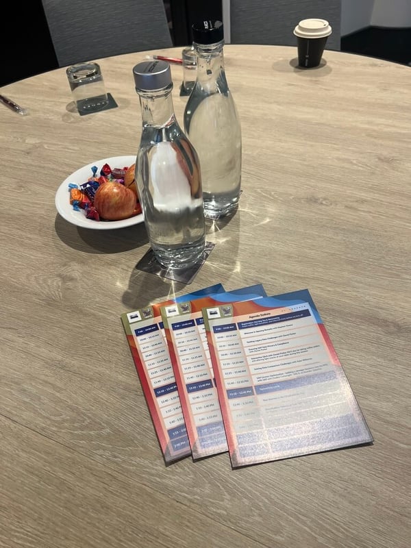 5C1DBAA5-CE8C-4BDE-87B2-075A6A0E2382_1_105_c